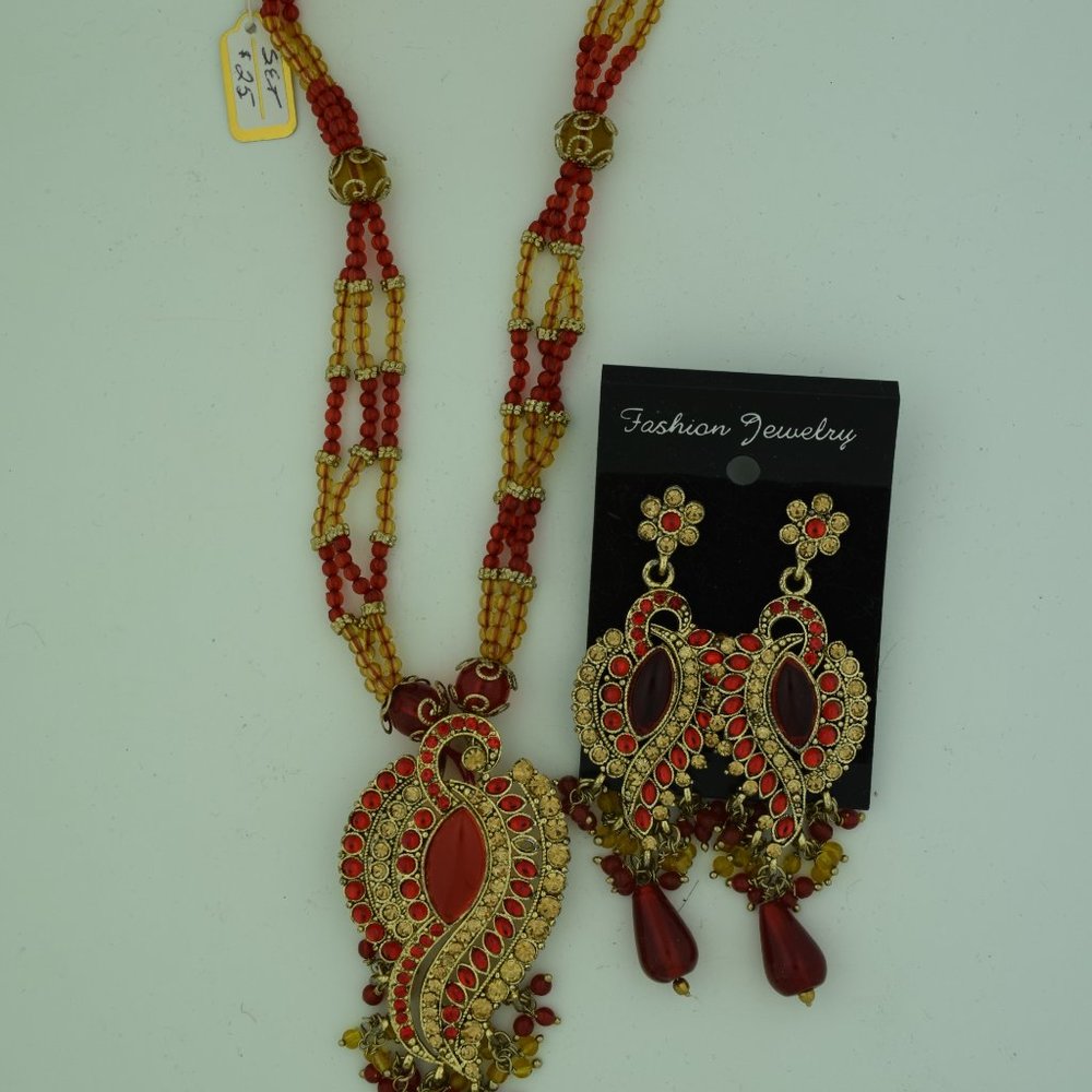 Indian Earrings and Necklace Set  Studs/Pierced Ethnic